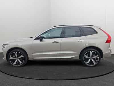 Volvo XC60 B4 Plus Dark / Essence (2024) - Photo 2
