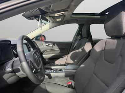 Volvo XC60 B4 Core / Essence (2022) - Photo 9