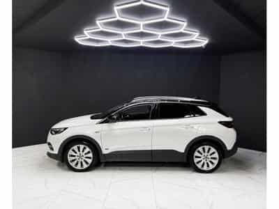 Opel Grandland Hybrid4 300 Ultimate (2020) - Photo 2
