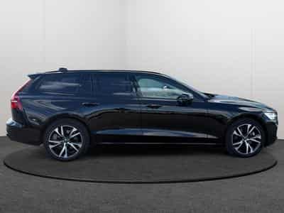 Volvo V60 B4 Plus Dark / Essence (2025) - Photo 6