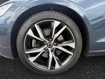 Volvo V60 B4 Core / Essence (2025) - Photo 14