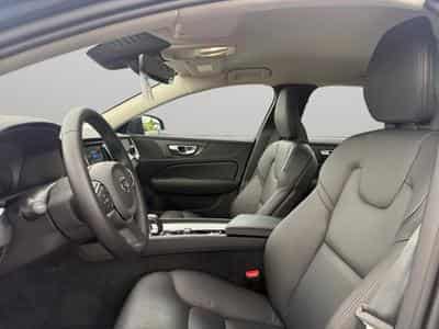 Volvo V60 B4 Core / Essence (2025) - Photo 9