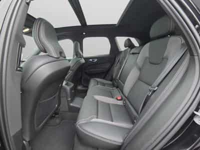Volvo XC60 T6 Plus Dark / Hybride KIT HIVER INCLUS (2025) - Photo 13
