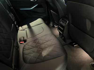 BMW X5 X5 xDrive50e M Sport (2024) - Photo 12