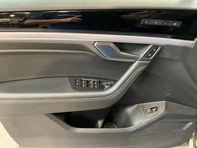 VW Touareg R-Line+V6+4M+DSG+Black-Style+Pano+AHK+Stand-H.+Luft. (2021) - Photo 14