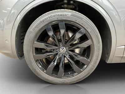 VW Touareg R-Line+V6+4M+DSG+Black-Style+Pano+AHK+Stand-H.+Luft. (2021) - Photo 8
