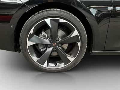 Cupra Leon TDI+DSG+Sennheiser+Pure-Perf+Dynamic-Design (2025) - Photo 8