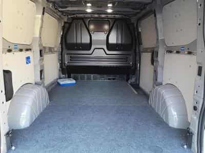 VW e-Transporter Kasten BEV 100 kW RWD KR (2026) - Photo 7