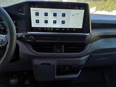 VW T7 BEV 100 kW RWD KR (2026) - Photo 5