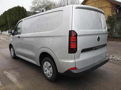 VW T7 BEV 100 kW RWD KR (2026) - Photo 2