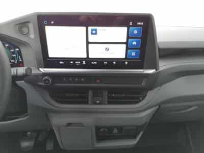 VW T7 BEV 100 kW RWD KR (2026) - Photo 5