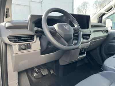VW T7 BEV 100 kW RWD KR (2026) - Photo 4