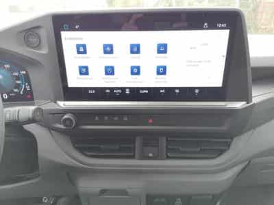 VW T7 BEV 100 kW RWD LR (2026) - Photo 6