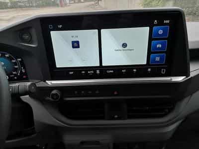 VW T7 BEV 100 kW RWD LR (2026) - Photo 5