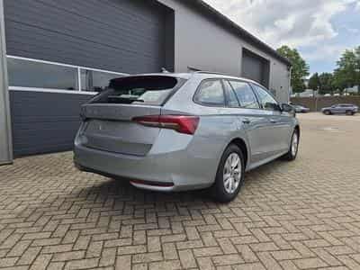 Skoda Octavia 1.5 TSI 150PS (2026) - Photo 5