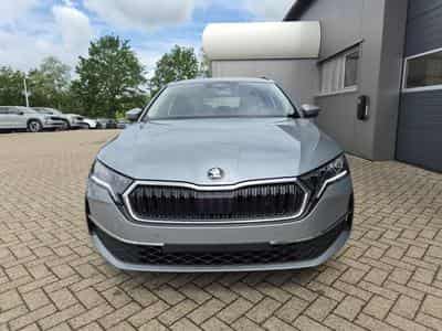 Skoda Octavia 1.5 TSI 150PS (2026) - Photo 8