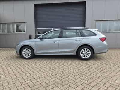 Skoda Octavia 1.5 TSI 150PS (2026) - Photo 8