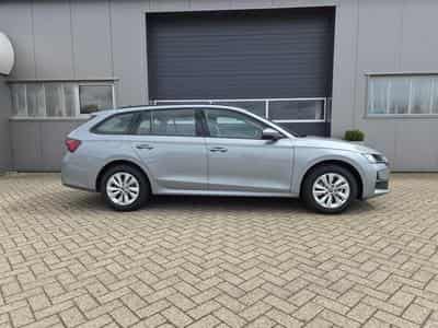 Skoda Octavia 1.5 TSI 150PS (2026) - Photo 5