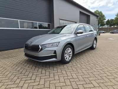 Skoda Octavia 1.5 TSI 150PS (2026) - Photo 8