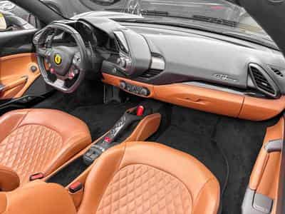 Ferrari 488 GTS POWER WARRANTY/F1/CARBON/LIFT/CARBON/20/LIFT/MALUS (2017) - Photo 6