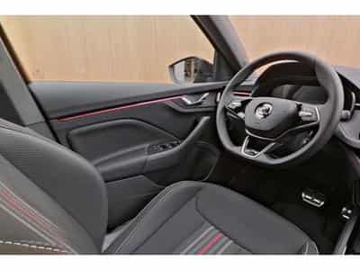 Skoda Scala Monte Carlo 1.5 TSI DSG 110 kW-150 CV DSG7 (2026) - Photo 13