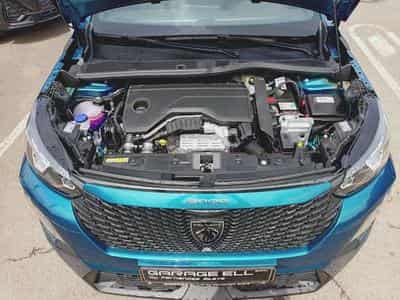 Peugeot 2008 Hybrid 145 Allure (2026) - Photo 8