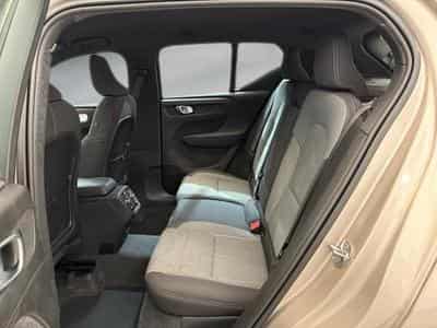 Volvo XC40 -21% T2 129ch Essential Geartronic 8 (2024) - Photo 11