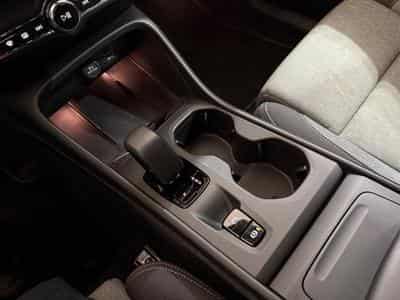Volvo XC40 -21% T2 129ch Essential Geartronic 8 (2024) - Photo 14