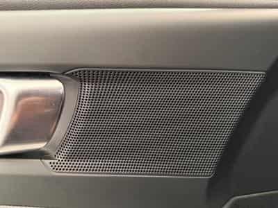 Volvo XC40 -21% T2 129ch Essential Geartronic 8 (2024) - Photo 15