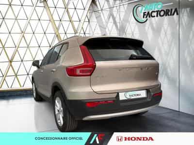 Volvo XC40 -21% T2 129ch Essential Geartronic 8 (2024) - Photo 2