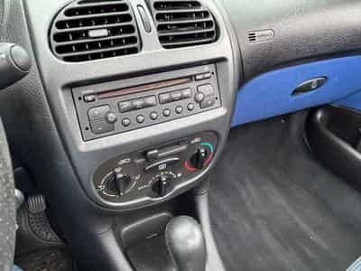 Peugeot 206 206 CC Sport 1.6 *Automatik* (2003) - Photo 11