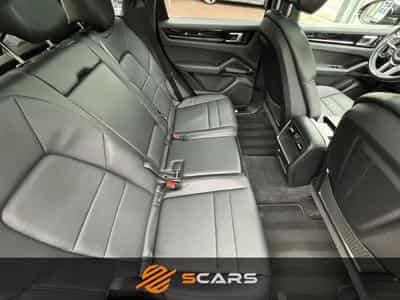 Porsche Cayenne E-Hybrid 3.0 V6 470cv (2022) - Photo 9