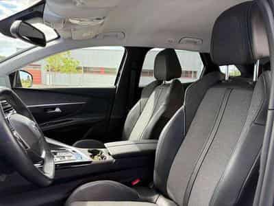 Peugeot 3008 3008 PureTech 130EAT8 allure pack (2023) - Photo 5