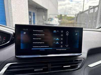 Peugeot 3008 3008 PureTech 130EAT8 allure pack (2023) - Photo 7