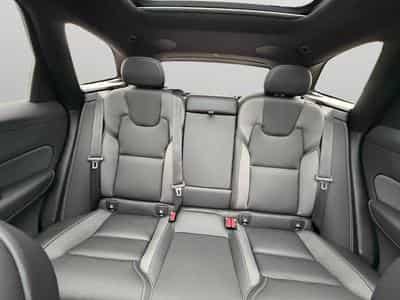 Volvo XC60 T6 Plus Dark / Hybride KIT HIVER INCLUS (2025) - Photo 13