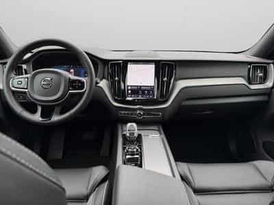Volvo XC60 T6 Plus Dark / Hybride KIT HIVER INCLUS (2025) - Photo 3