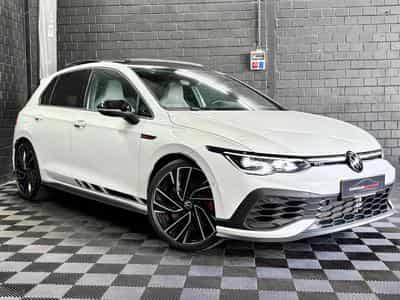 VW Golf GTI Clubsport 2.0 TSI 300CV DSG7 *PANO* MATRIX * HARMAN * CA (2024) - Photo 3