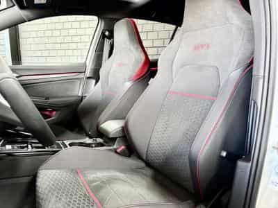 VW Golf GTI Clubsport 2.0 TSI 300CV DSG7 *PANO* MATRIX * HARMAN * CA (2024) - Photo 7