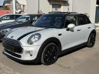 Mini Cooper Auto. Pack Sport (2017) - Photo 1