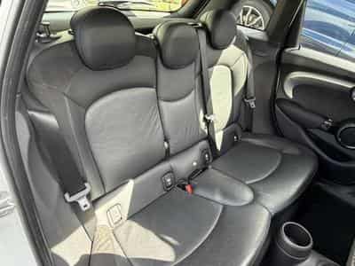 Mini Cooper Auto. Pack Sport (2017) - Photo 4