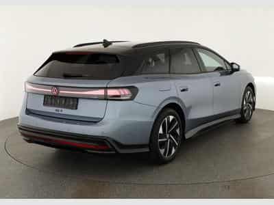 VW ID.7 Kombi Pro 210 kW (2026) - Photo 2