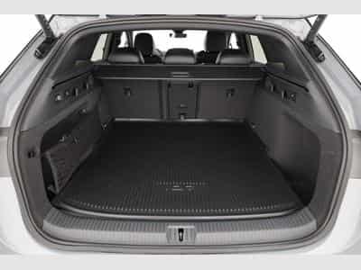 VW ID.7 Kombi Pro 210 kW (2026) - Photo 11