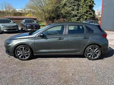 Hyundai I30 1.0 T-GDI 120 HYBRID CREATIVE DCT-7 (2024) - Photo 8