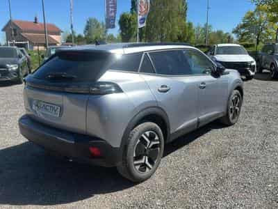 Peugeot 2008 1.2 100 ALLURE (2025) - Photo 5