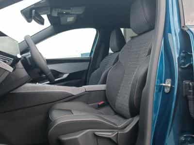 Peugeot 3008 1.2 HYBRID 145 ALLURE E-DCS6 (2025) - Photo 10