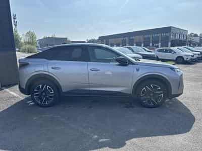 Peugeot 3008 1.2 HYBRID 145 GT E-DCS6 (2025) - Photo 4