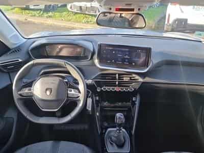 Peugeot 208 1.2 100 ALLURE (2025) - Photo 13