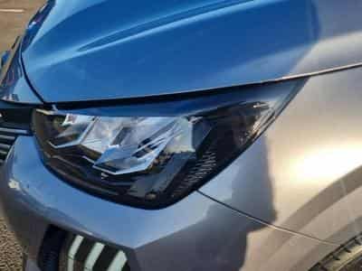 Peugeot 208 1.2 100 ALLURE (2025) - Photo 9