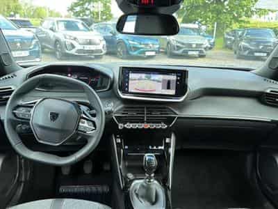 Peugeot 2008 1.2 100 ALLURE (2025) - Photo 10