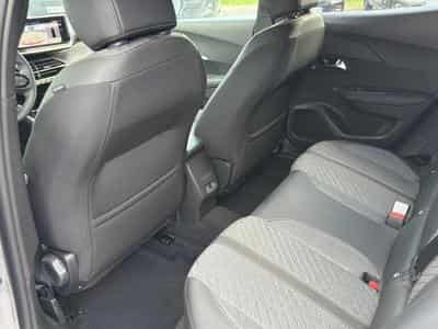 Peugeot 2008 1.2 100 ALLURE (2025) - Photo 13